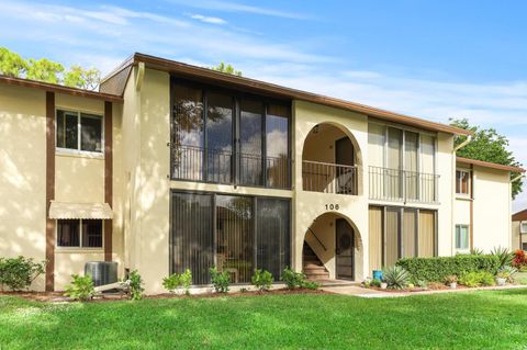 106 Lake Pine Circle C-1 Greenacres FL 33463