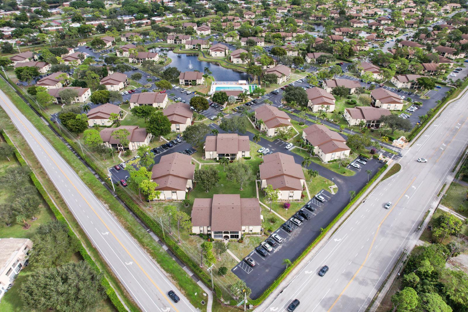 PINE RIDGE SOUTH I CONDO - Residential