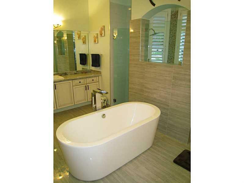 Estates of Pembroke Shore - Residential