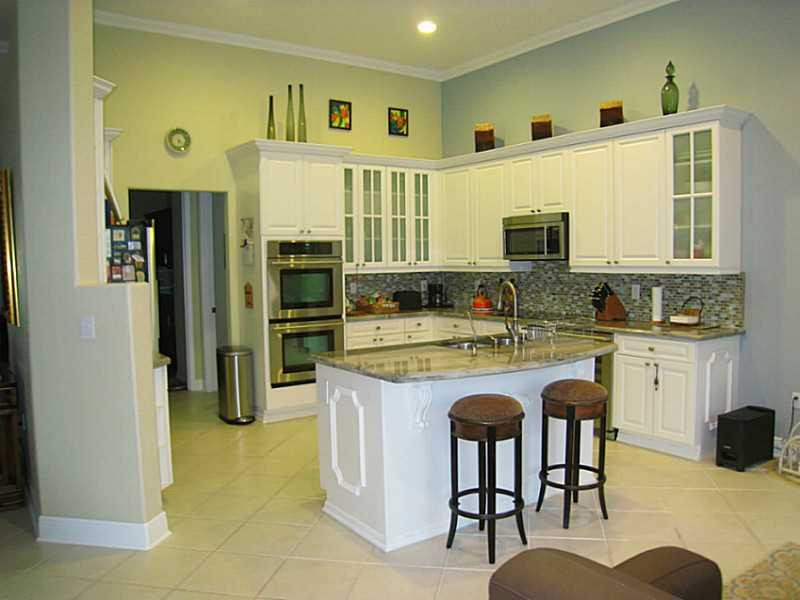 Estates of Pembroke Shore - Residential