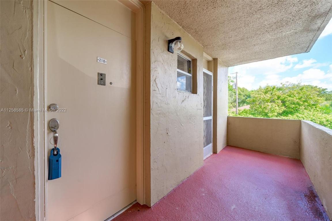 POLYNESIAN GARDENS - Residential