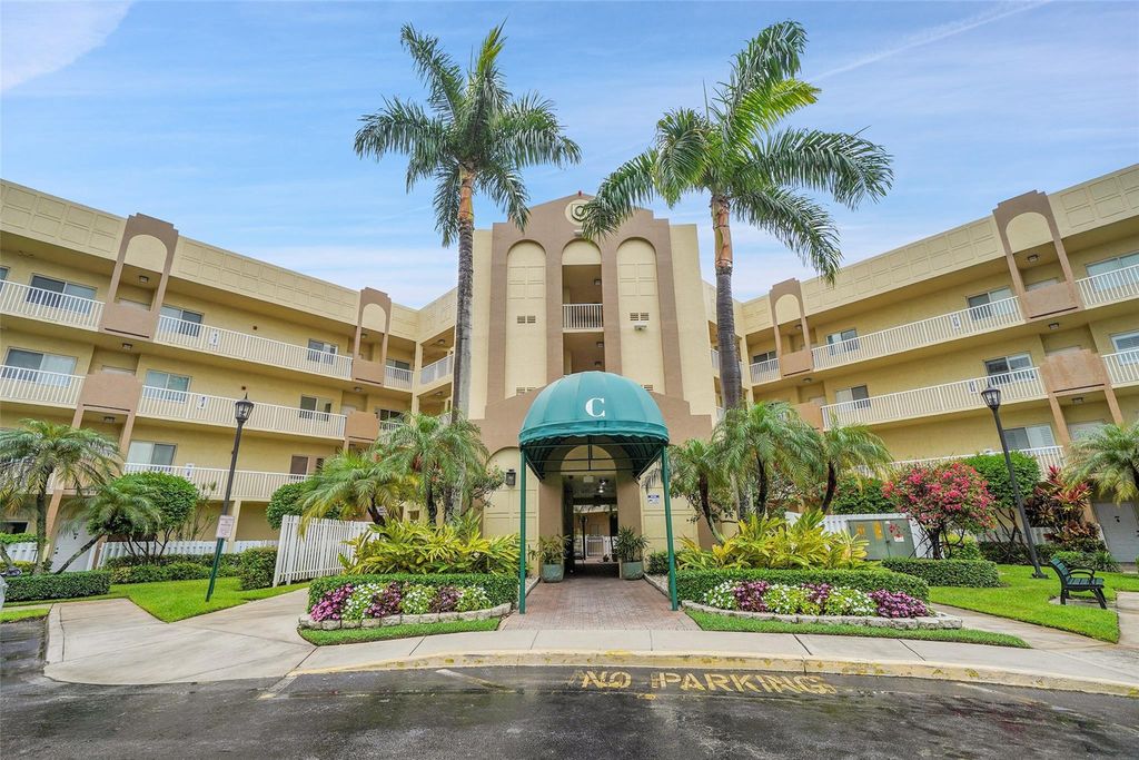 Photo of 7635 Southampton Terrace #111, Tamarac, FL 33321 (MLS # F10503471)