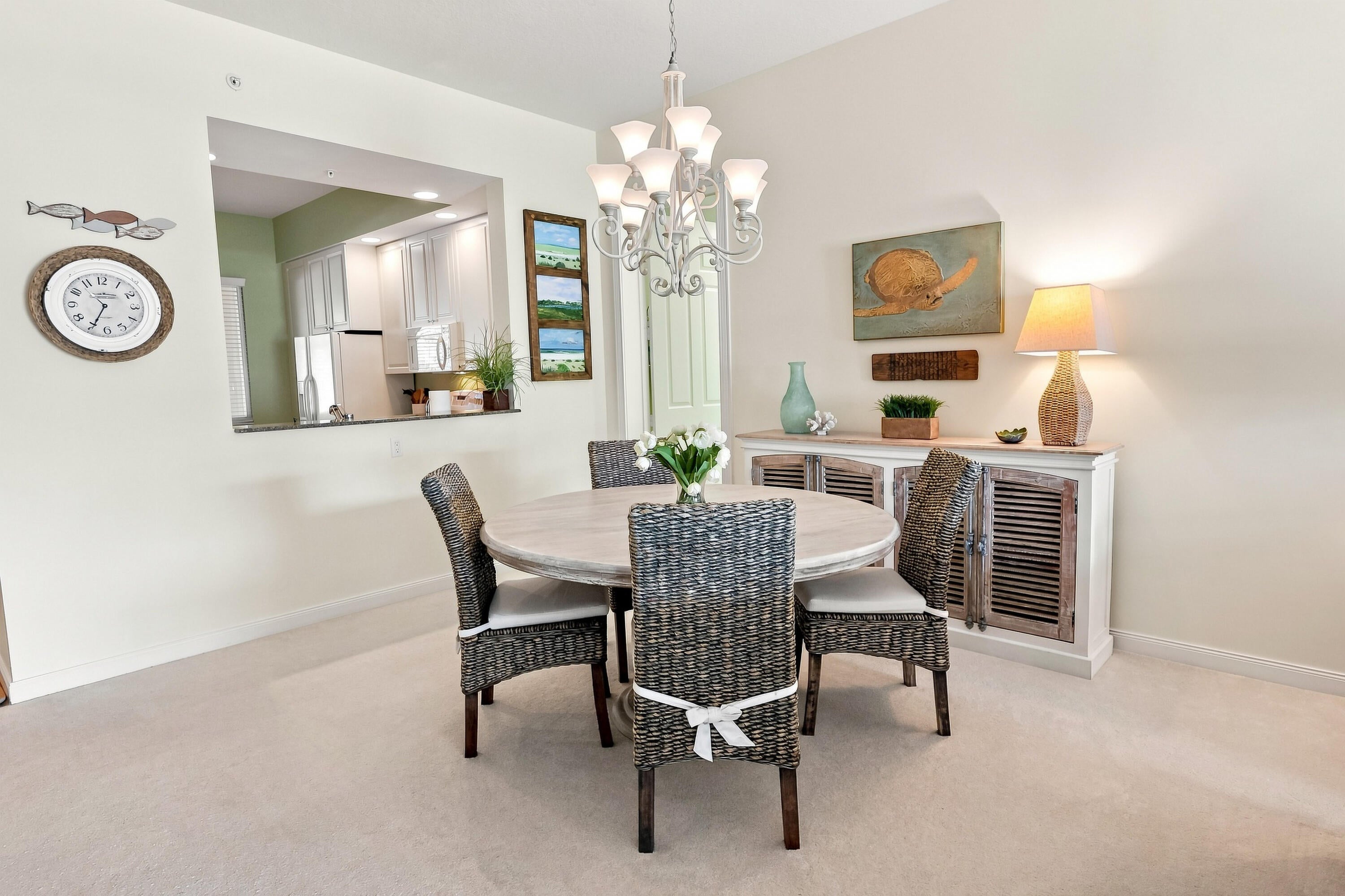 26 HARBOUR ISLE Drive W 102
