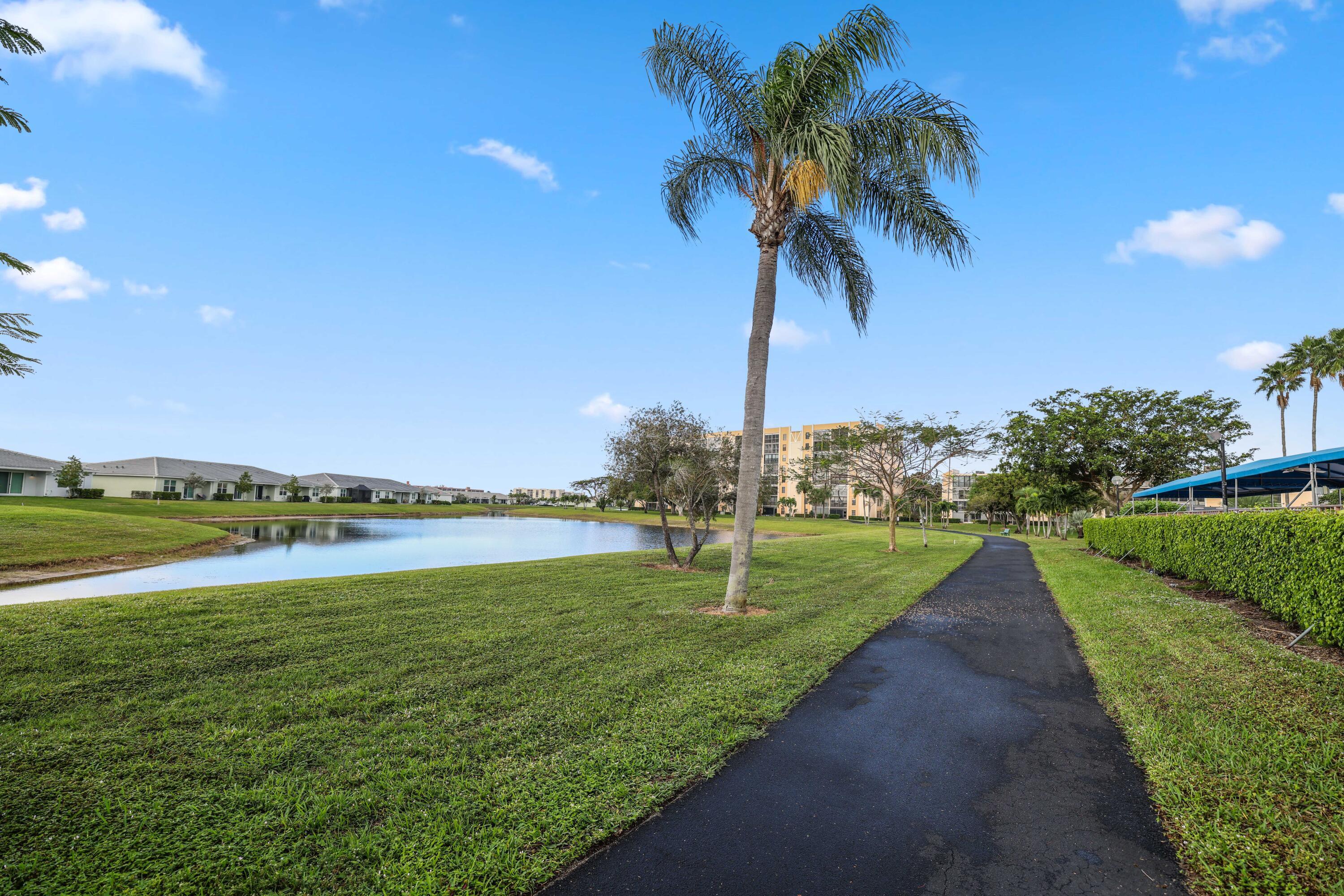 HUNTINGTON LAKES SECTION TWO CONDS 10,11,12,14 THR - Residential Lease