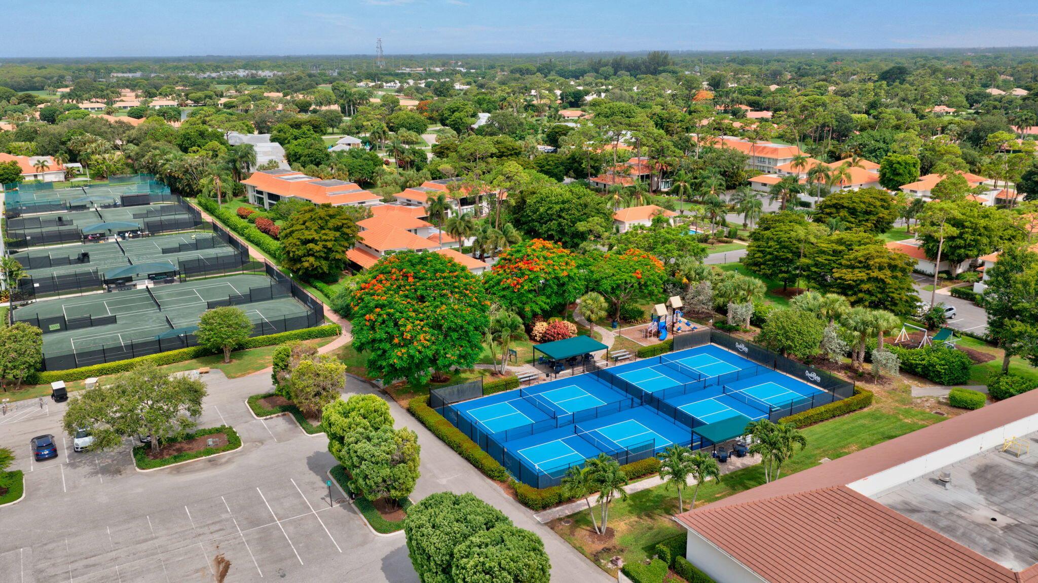 QUAIL RIDGE CONDO 11 - Residential