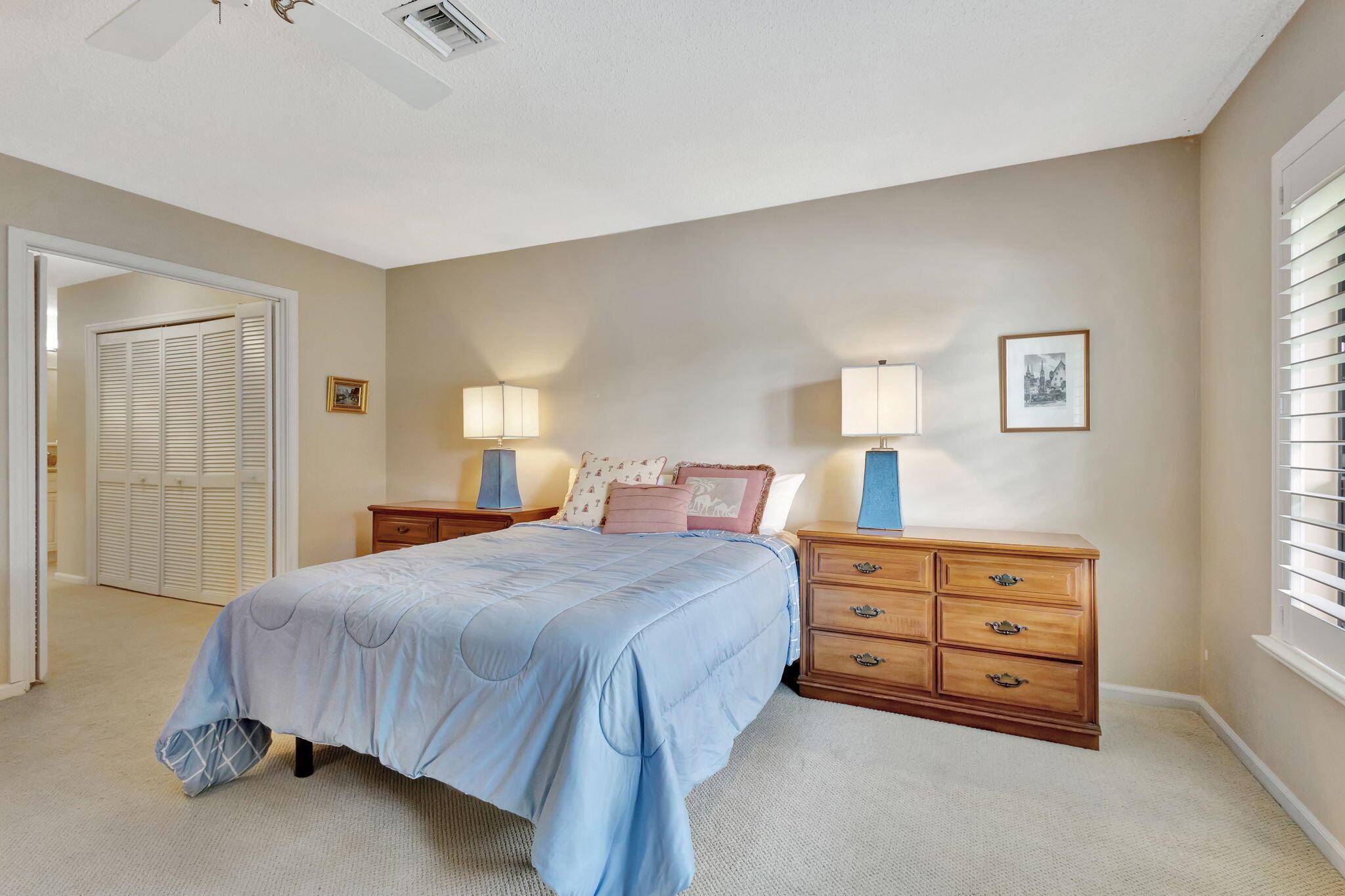 QUAIL RIDGE CONDO 11 - Residential