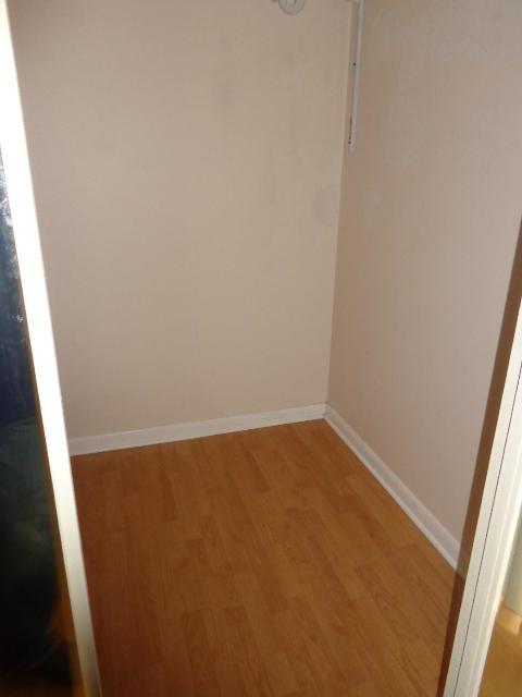 VILLAGE OF SANDALWOOD LAK - Residential Lease