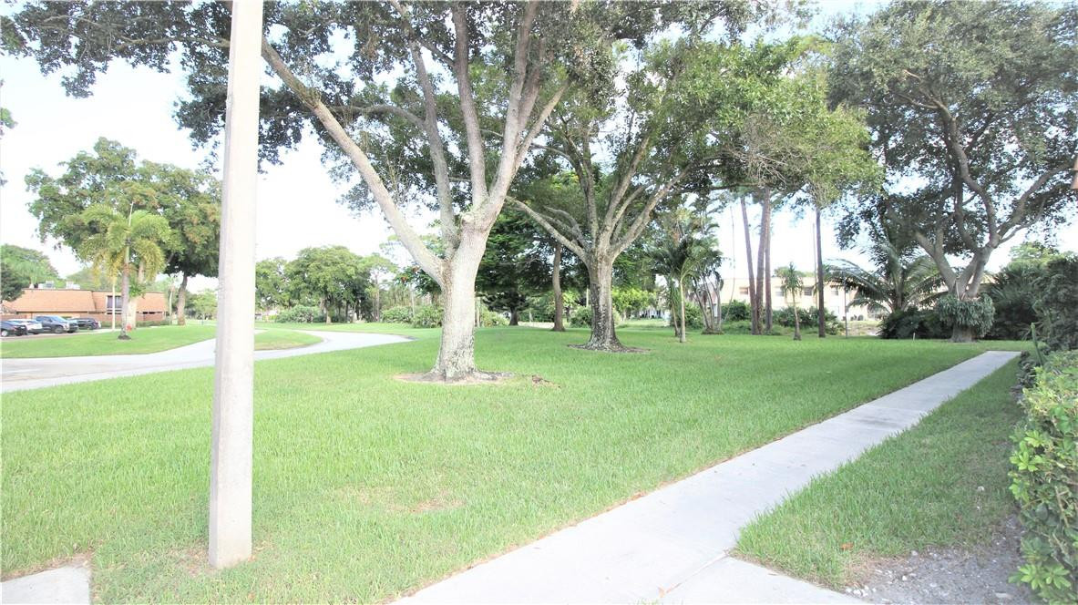 Sherwood Lakes - Residential