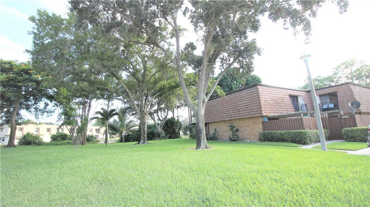 Sherwood Lakes - Residential