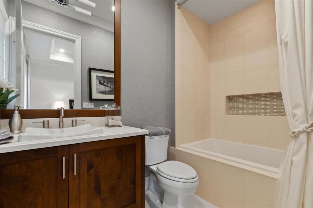 OLD PALM PL 4 - Residential