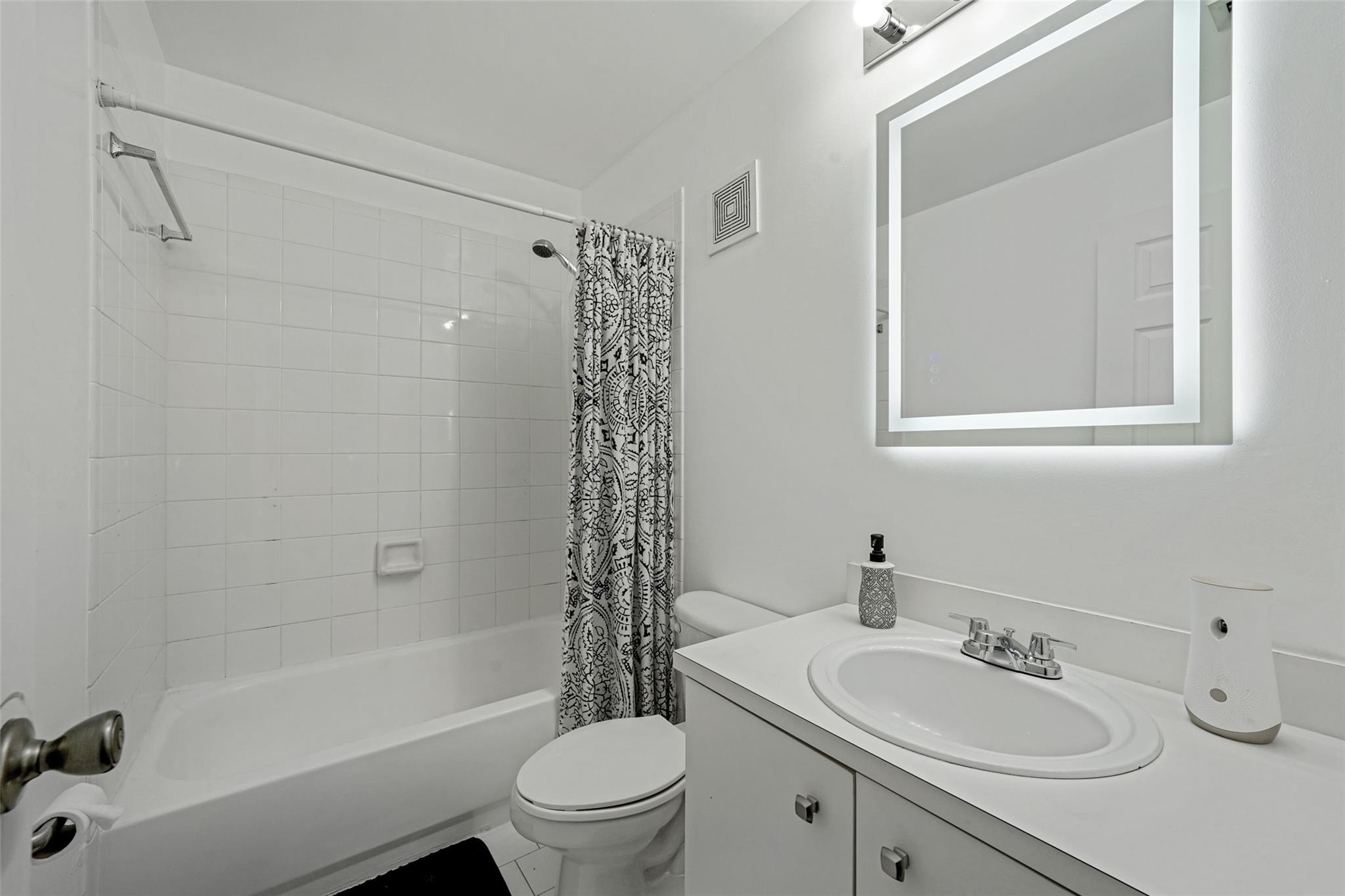 Malibu Bay - Residential