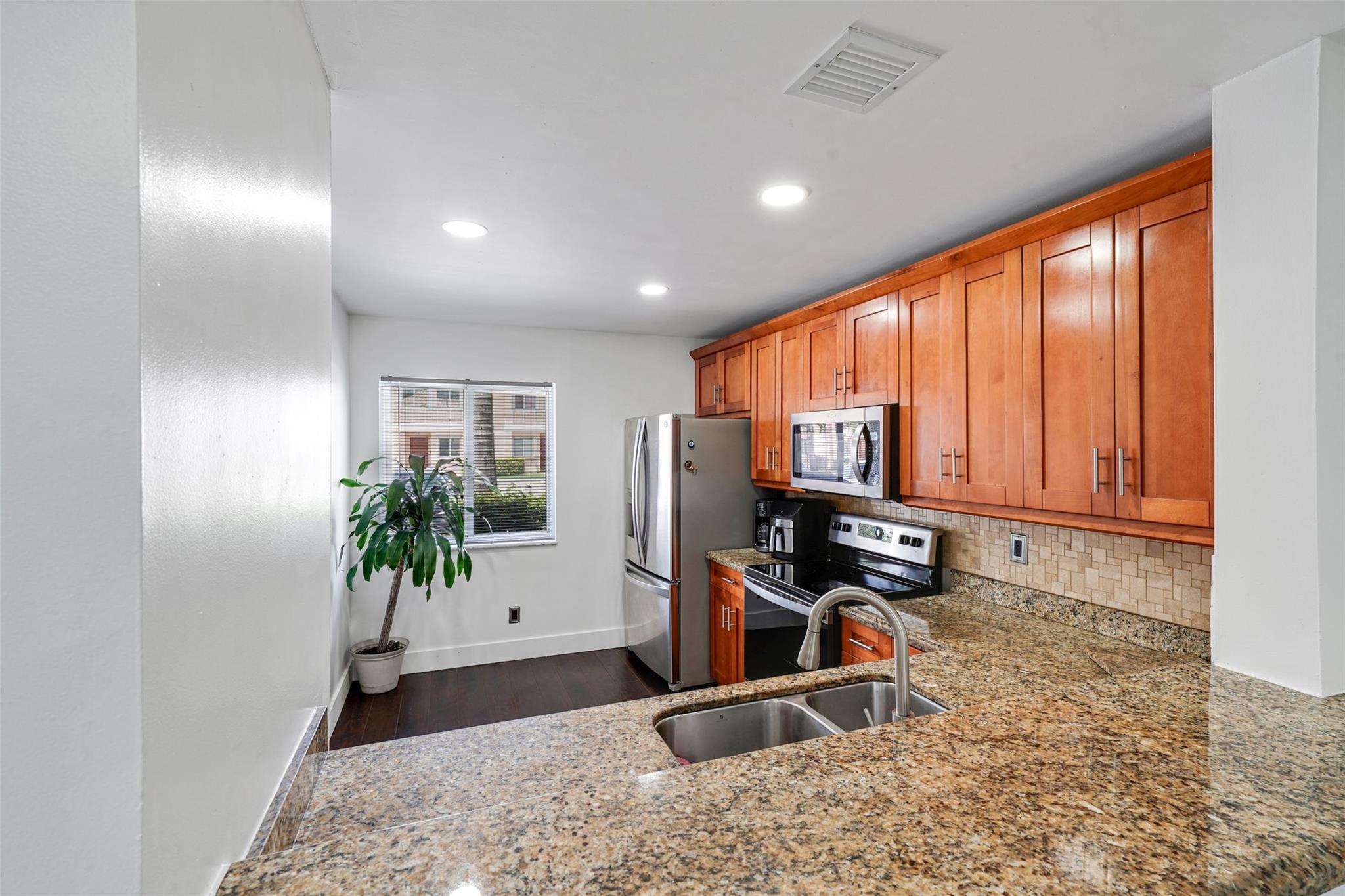 Malibu Bay - Residential