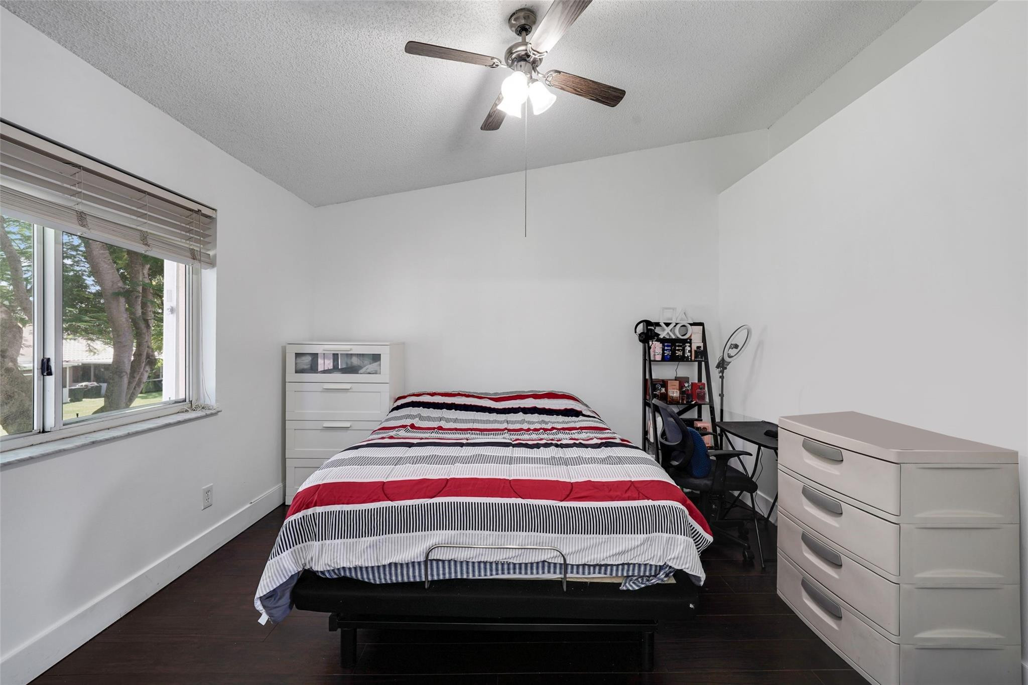 Malibu Bay - Residential