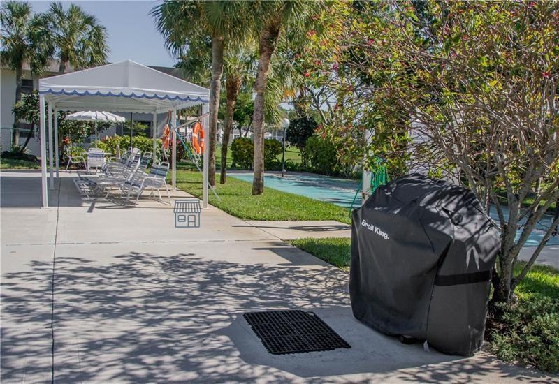 NO 18 PALM-AIRE COUNTRY C - Residential Lease