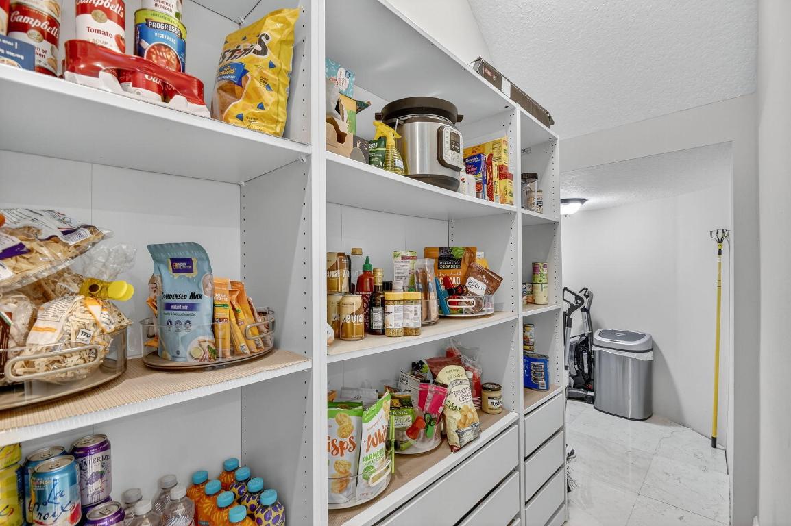 Lexington of Sherbrooke - Residential