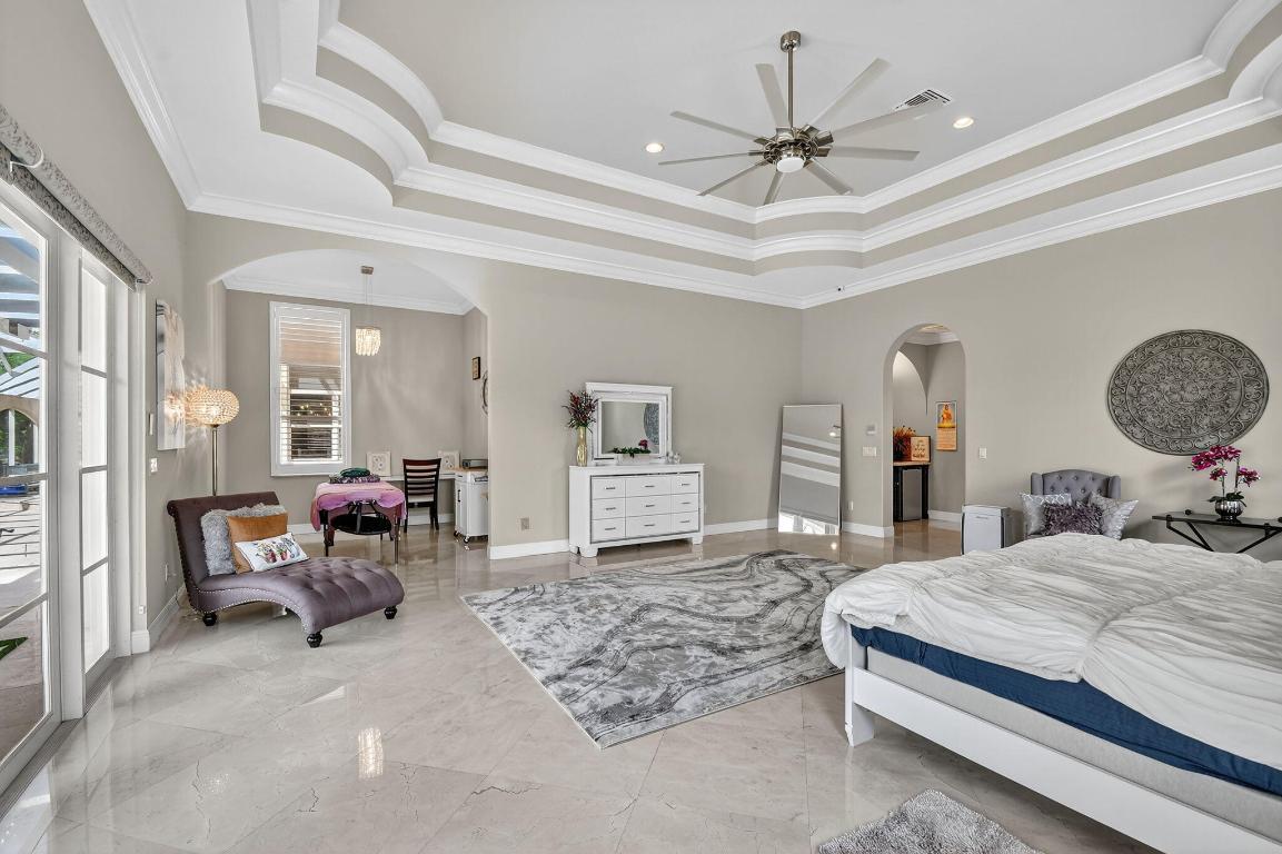 Lexington of Sherbrooke - Residential