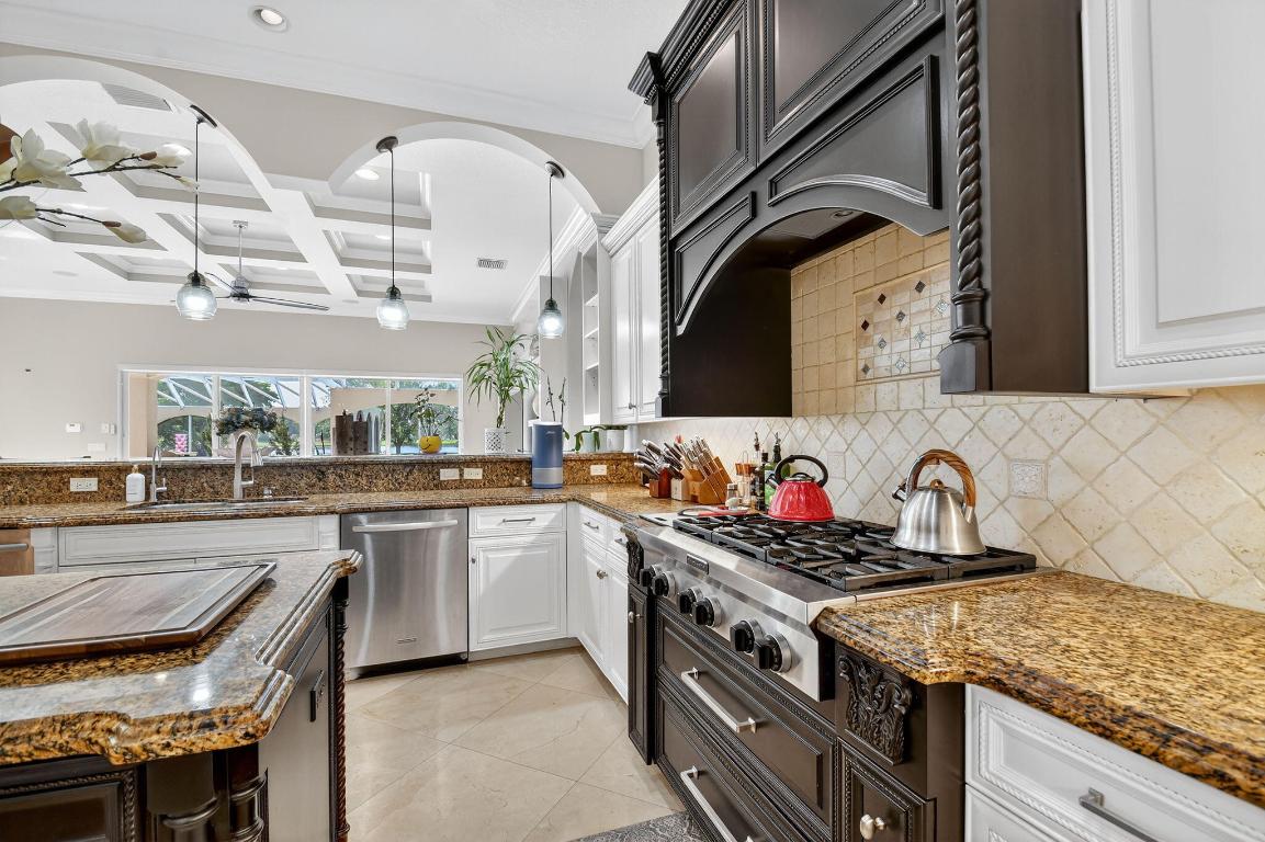 Lexington of Sherbrooke - Residential