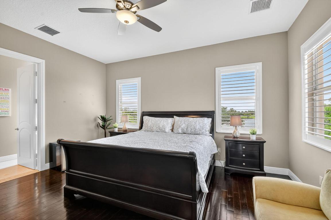 Lexington of Sherbrooke - Residential