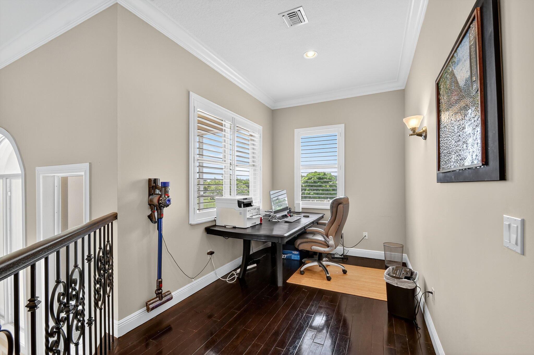 Lexington of Sherbrooke - Residential