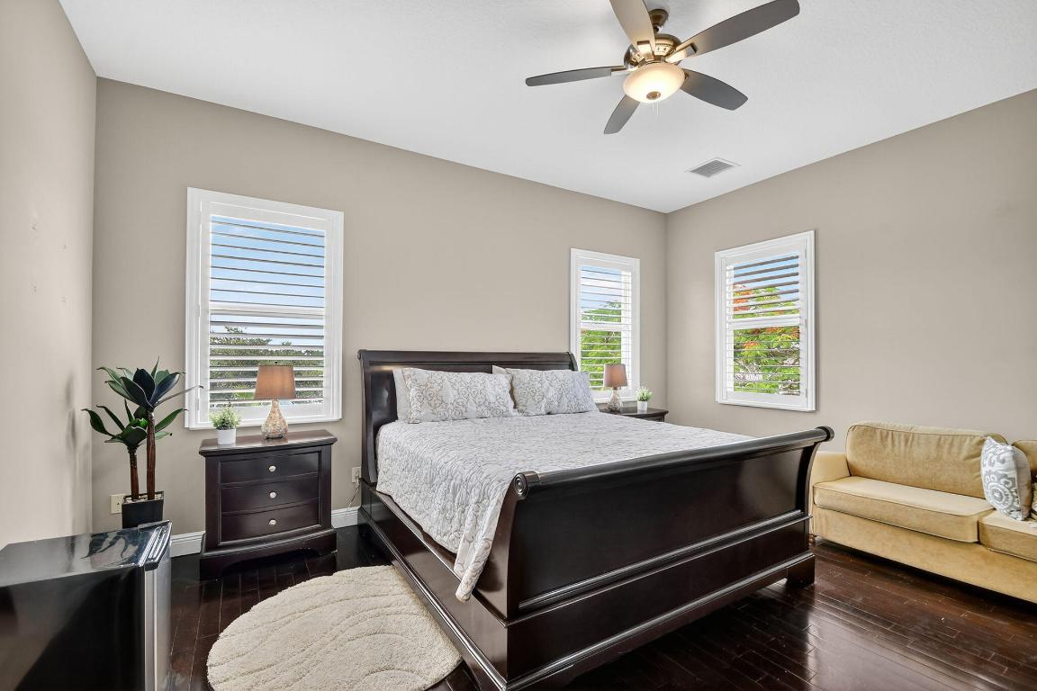 Lexington of Sherbrooke - Residential