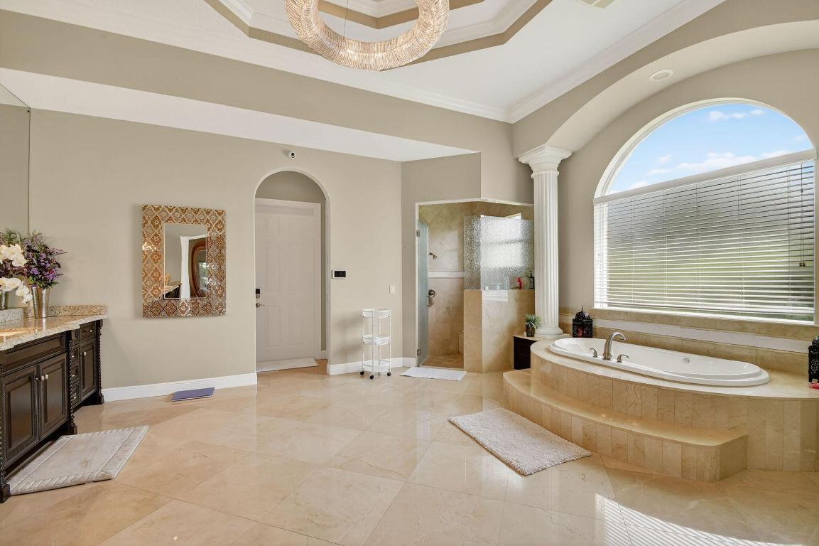 Lexington of Sherbrooke - Residential