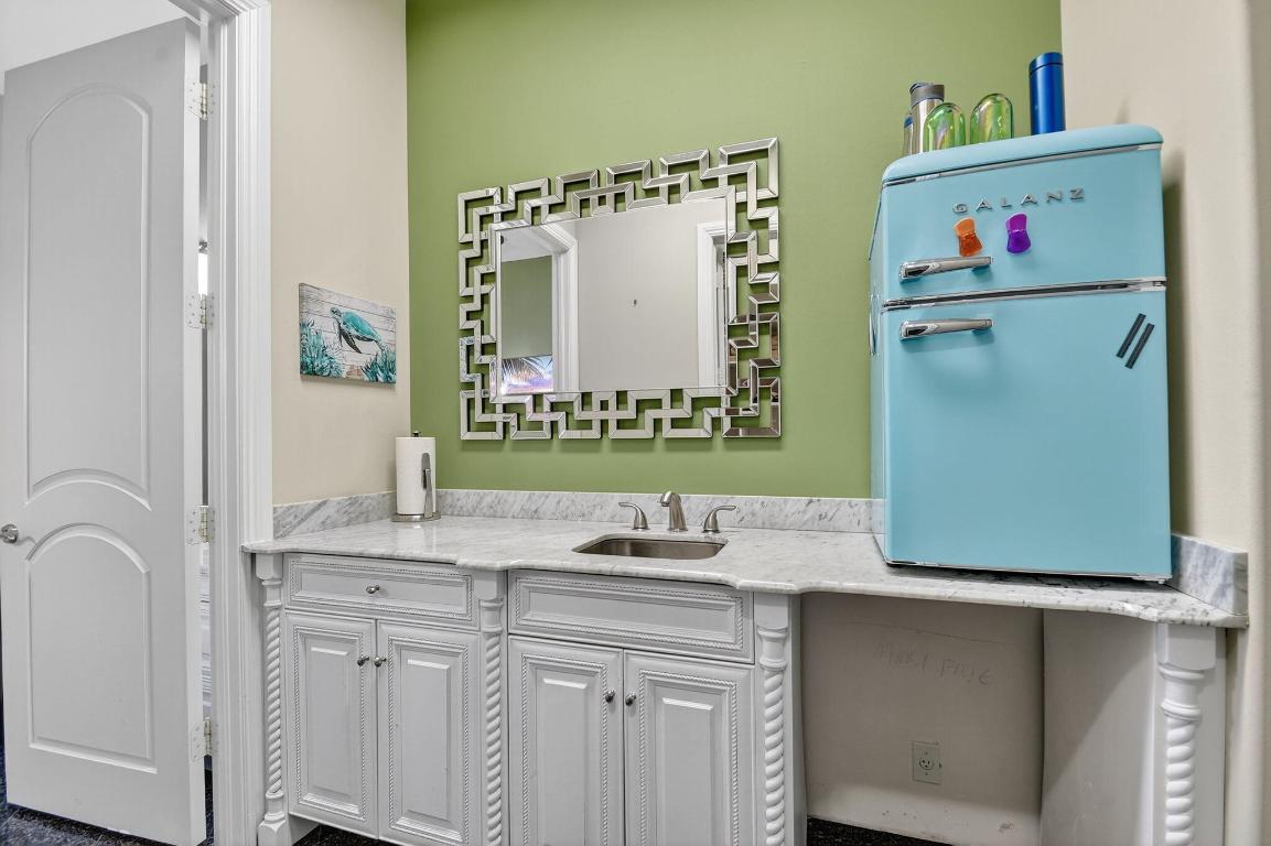 Lexington of Sherbrooke - Residential