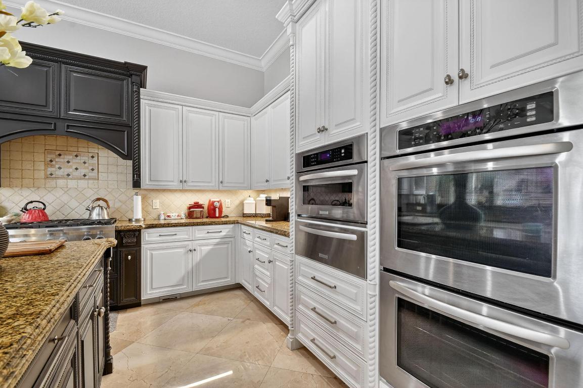 Lexington of Sherbrooke - Residential