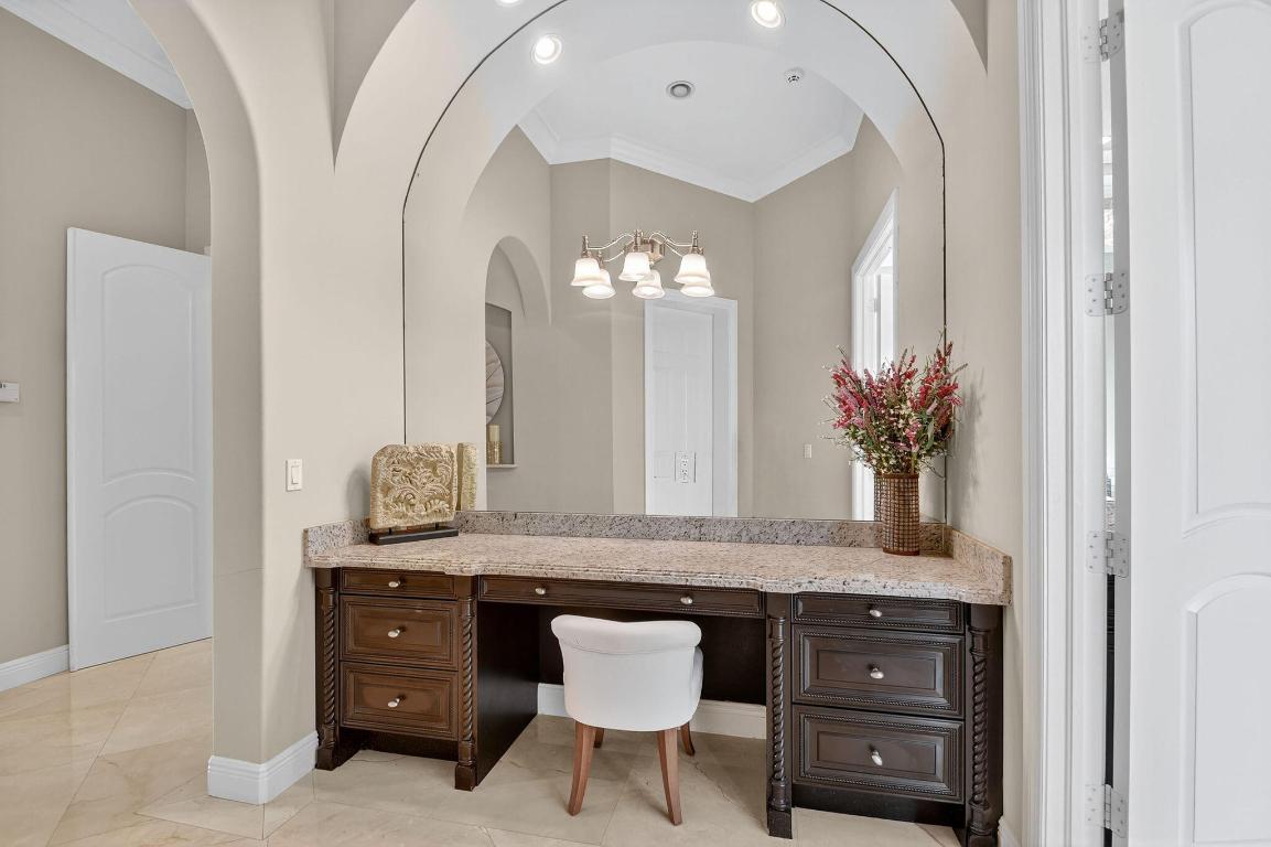 Lexington of Sherbrooke - Residential