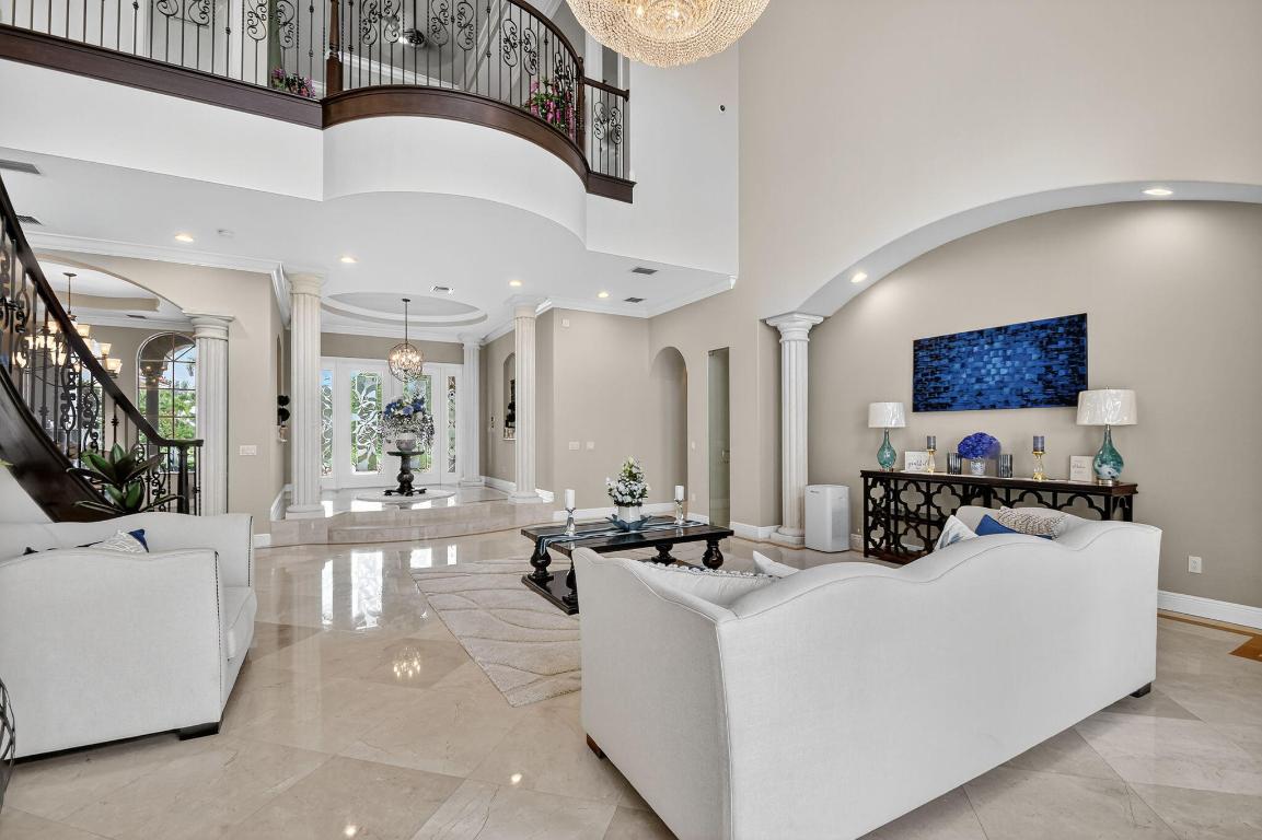 Lexington of Sherbrooke - Residential