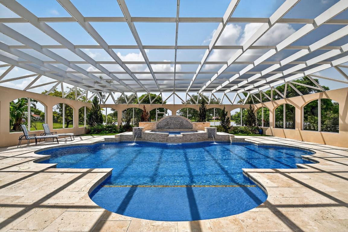 Lexington of Sherbrooke - Residential