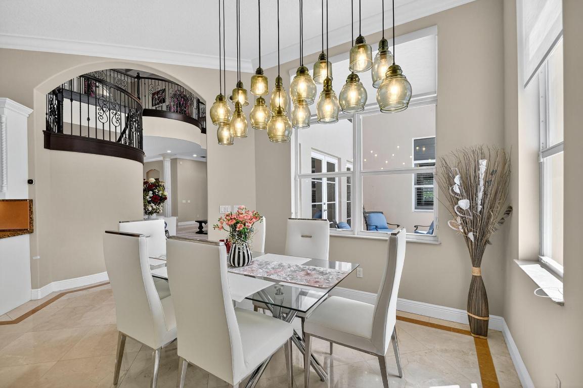 Lexington of Sherbrooke - Residential