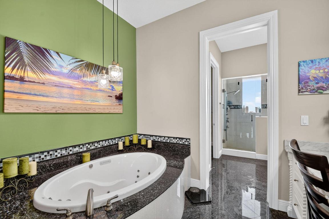 Lexington of Sherbrooke - Residential