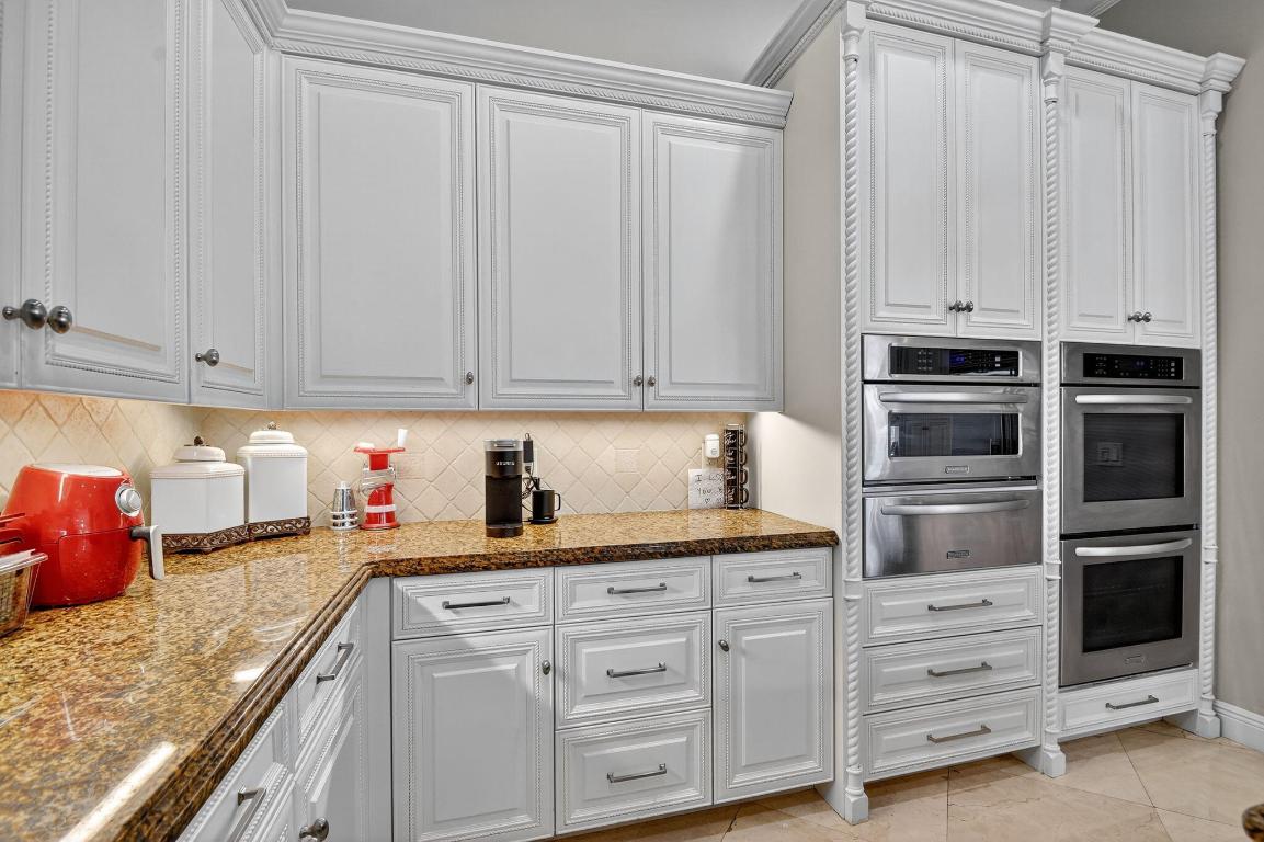 Lexington of Sherbrooke - Residential