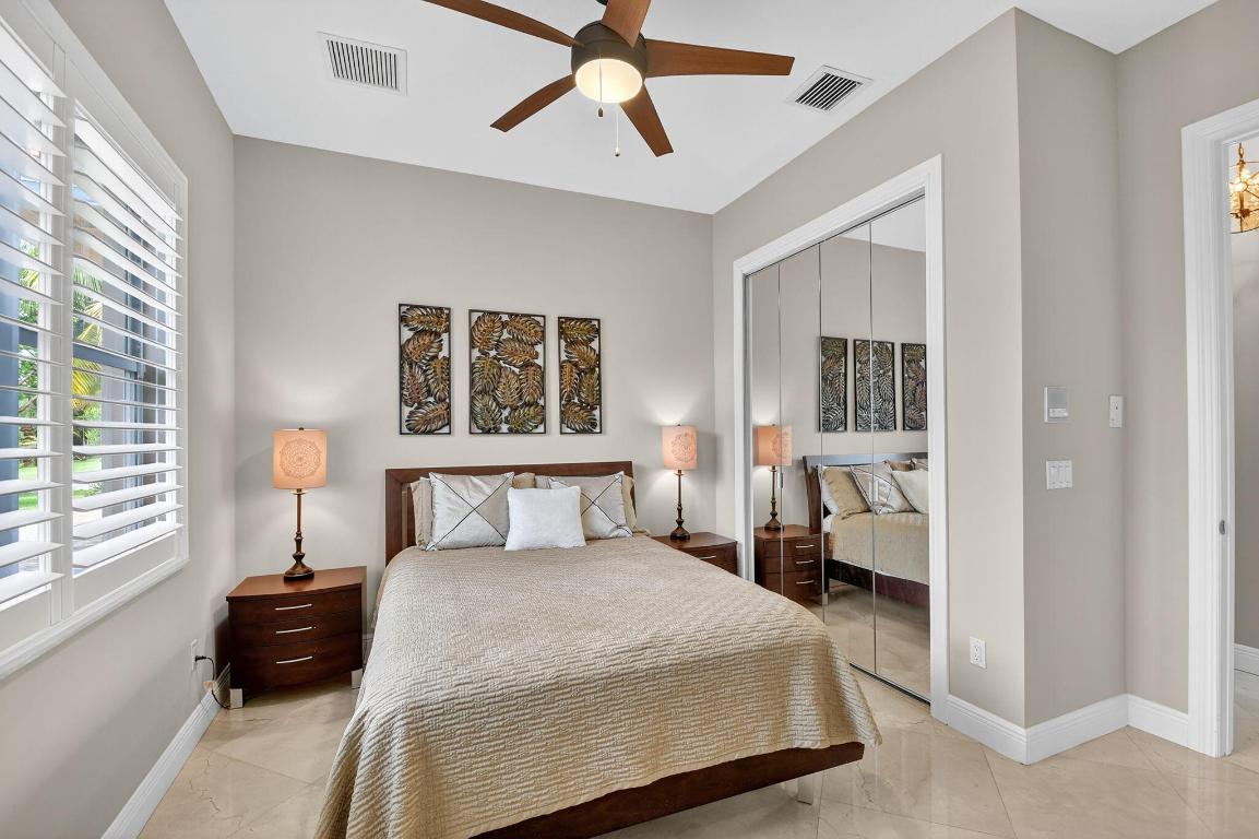 Lexington of Sherbrooke - Residential