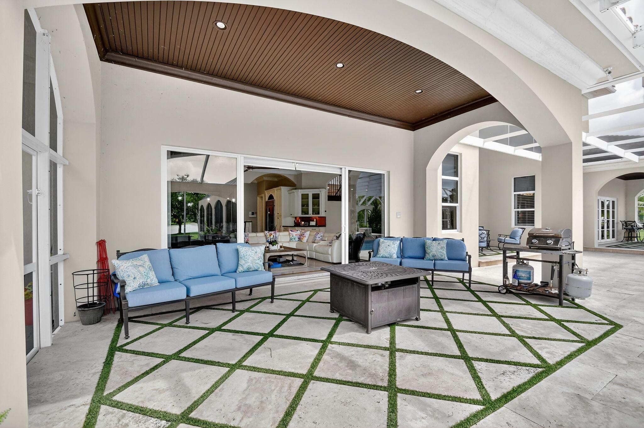 Lexington of Sherbrooke - Residential