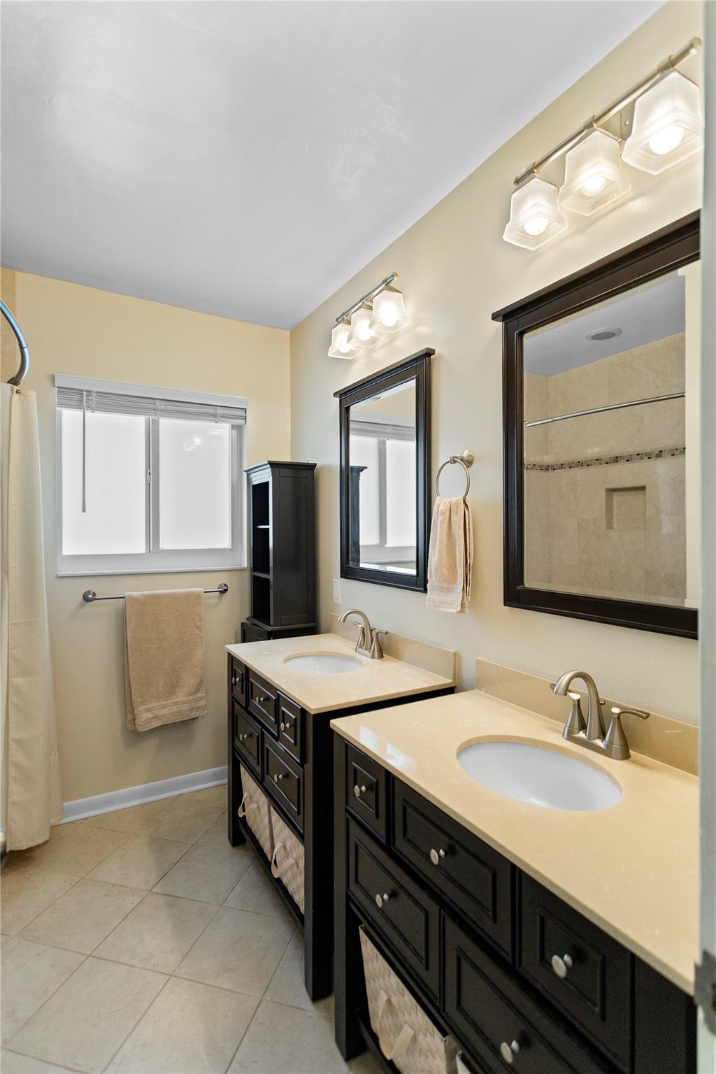 Floranada Ridge Sec A 30- - Residential