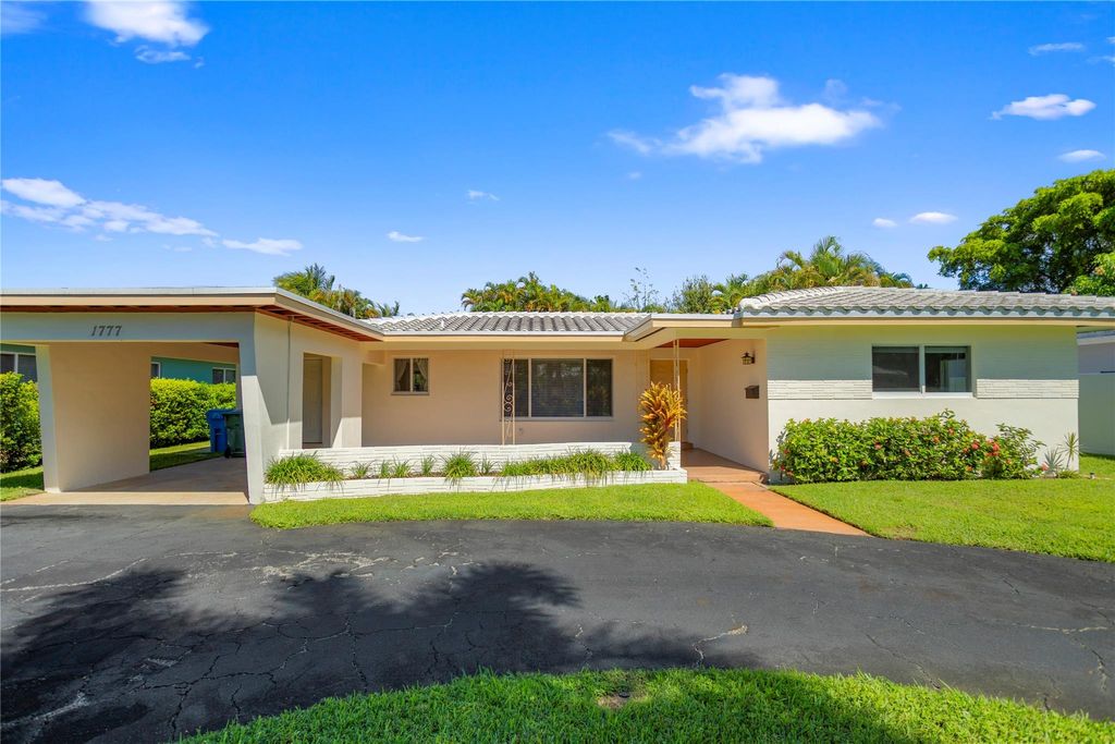 Photo of 1777 NE 46th St, Oakland Park, FL 33334 (MLS # F10530747)