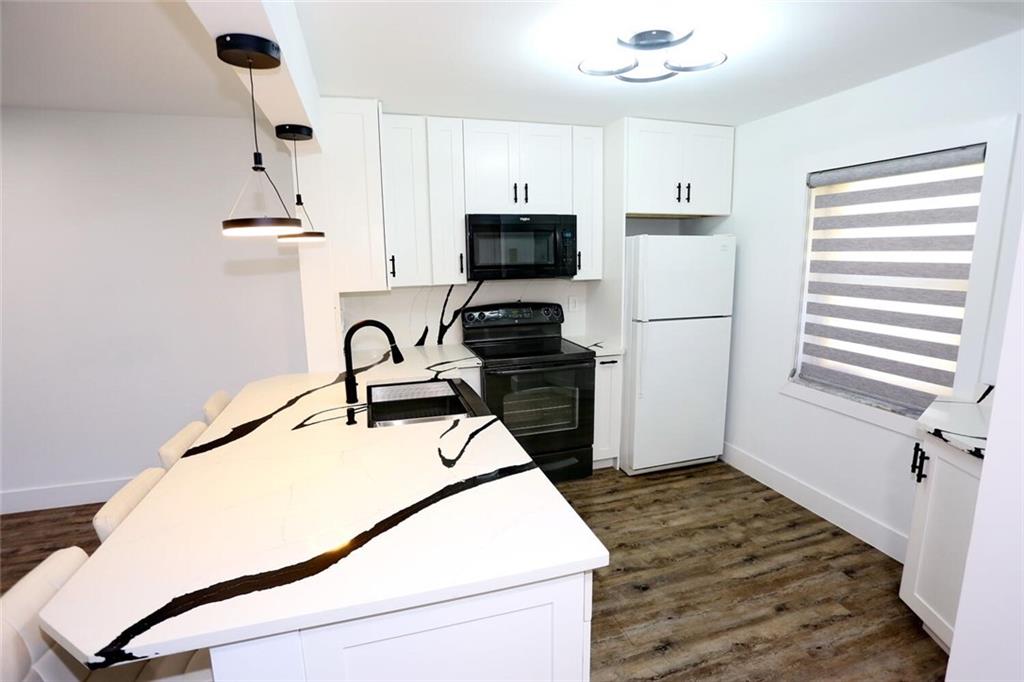 HOLIDAY VILLAGE - Residential