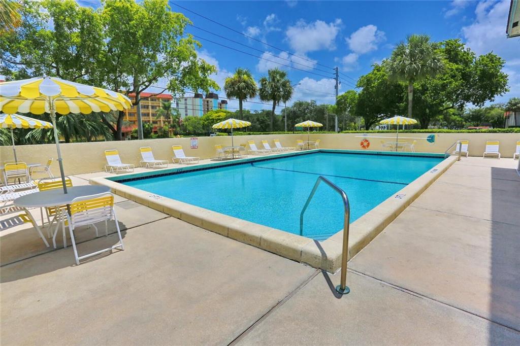 HOLIDAY VILLAGE - Residential