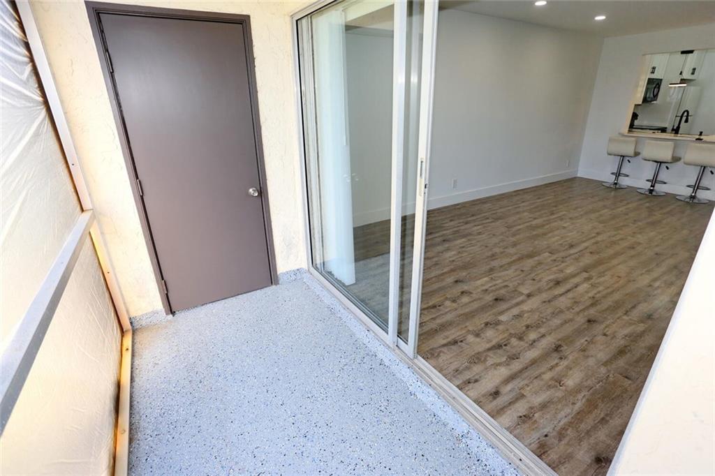 HOLIDAY VILLAGE - Residential