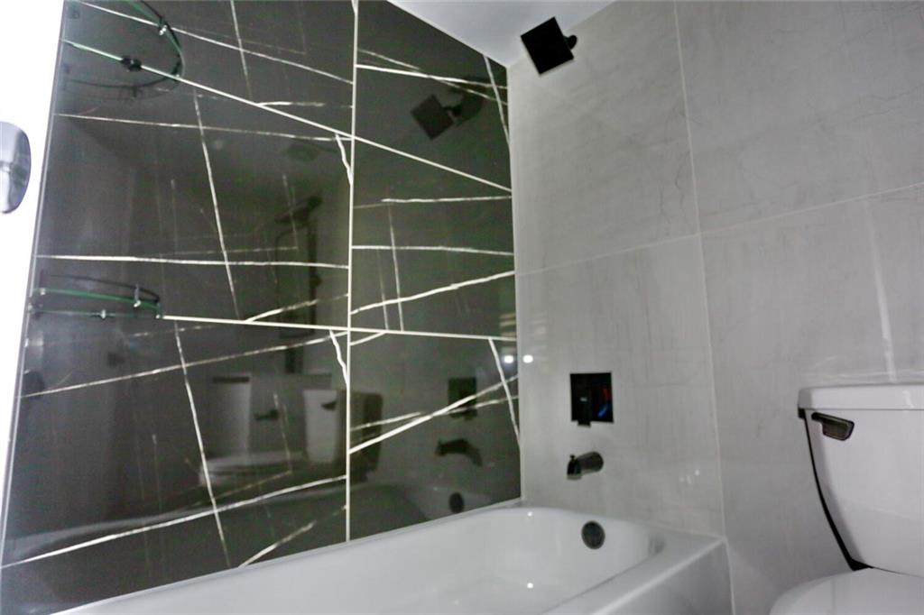 HOLIDAY VILLAGE - Residential