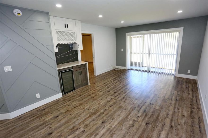 Totally remodeled 1st Floor Unit 2 bedrooms, 2 Bath. New kitchen and quartz countertop, new bathrooms showers, vanities, toilets, freshly painted, and new floors, new fans. Washer and dryer inside of unit. Enjoy your relaxing water view from the  screened patio, newer electrical panel installed, new dishwasher, new one piece washer/dryer, newer heater was install, AC was installed 2020. COMMUNITY POOL IS CLOSE BY, PLENTY OF GUEST PARKING, AND YOU'RE RIGHT ACROSS FROM STARBUCKS, WALK IN CLINIC, CLOSE TO SHOPPING, THE NEW DOWNTOWN (BEING BUILT) WHAT AN AMAZING LOCATION! YOU'RE ONLY A COUPLE MILES TO THE SAWGRASS EXPRESSWAY AND EASY ACCESS TO FLORIDA'S TURNPIKE.  DON'T LET THIS ONE SLIP BY YOU.  RENTING ALLOWED AFTER 1 YR. All ages welcome! Totally remodeled 2 bedrooms, 2 Bath. This is  a two-story condo. New kitchen and quartz countertop, new bathroom showers, vanities, toilets, freshly painted, and new floors. Washer and dryer inside of unit. 1st. floor unit, enjoy your relaxing water view from your screened patio. Think that you will not have to expend money on remodeling; everything is done, newer electrical panel, new dishwasher, new one piece washer/dryer, Newer Water heater , AC was installed 2020.  1 PET UNDER 20LBS IS TOO. COMMUNITY POOL IS CLOSE BY, PLENTY OF GUEST PARKING,  AND YOU'RE RIGHT ACROSS FROM STARBUCKS, WALK IN CLINIC, CLOSE TO SHOPPING, THE NEW DOWNTOWN (BEING BUILT) WHAT AN AMAZING LOCATION! YOU'RE ONLY A COUPLE MILES TO THE SAWGRASS EXPRESSWAY AND EASY ACCESS TO FLORIDA'S TURNPIKE. DON'T LET THIS ONE SLIP BY YOU. RENTING ALLOWED AFTER 1 YR. 675 CREDIT SCORE LOCATION LOCATION!!!