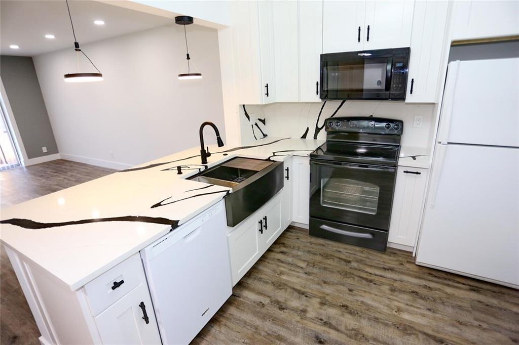 HOLIDAY VILLAGE - Residential