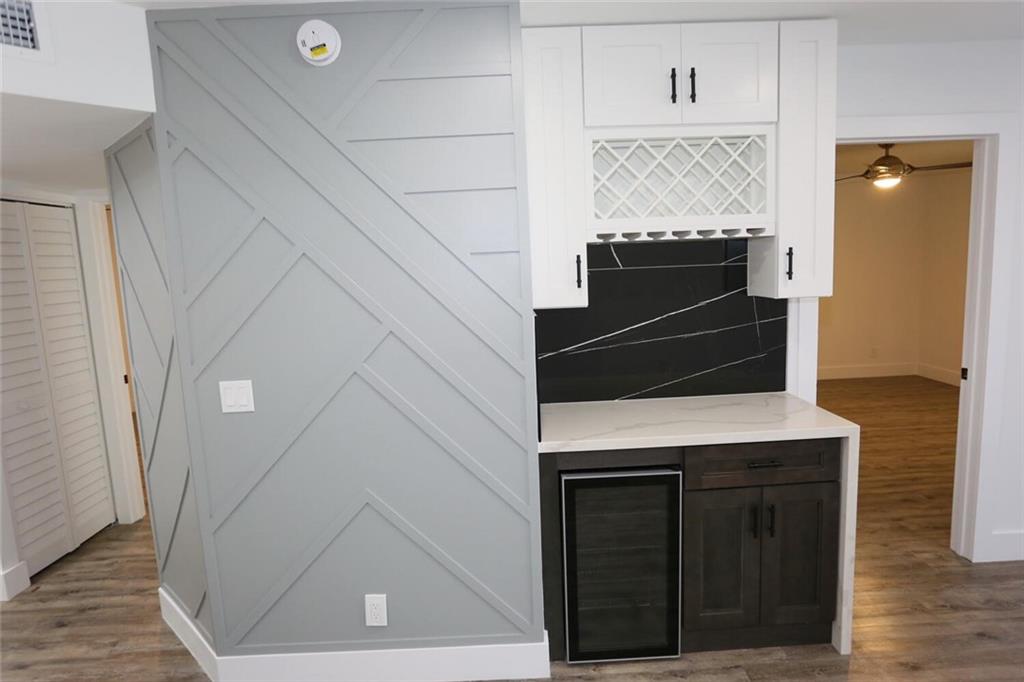 HOLIDAY VILLAGE - Residential