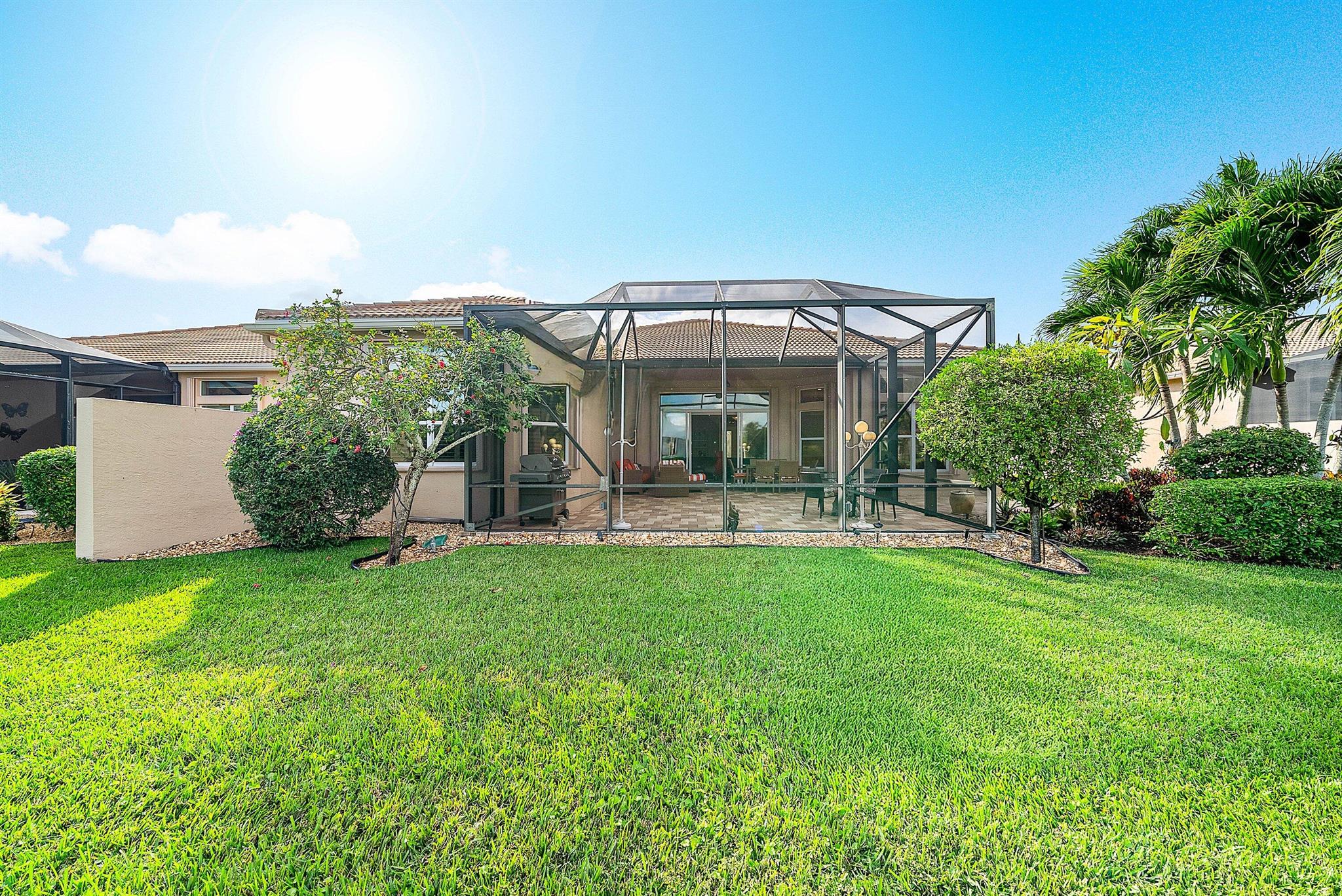 VALENCIA RESERVE - Residential