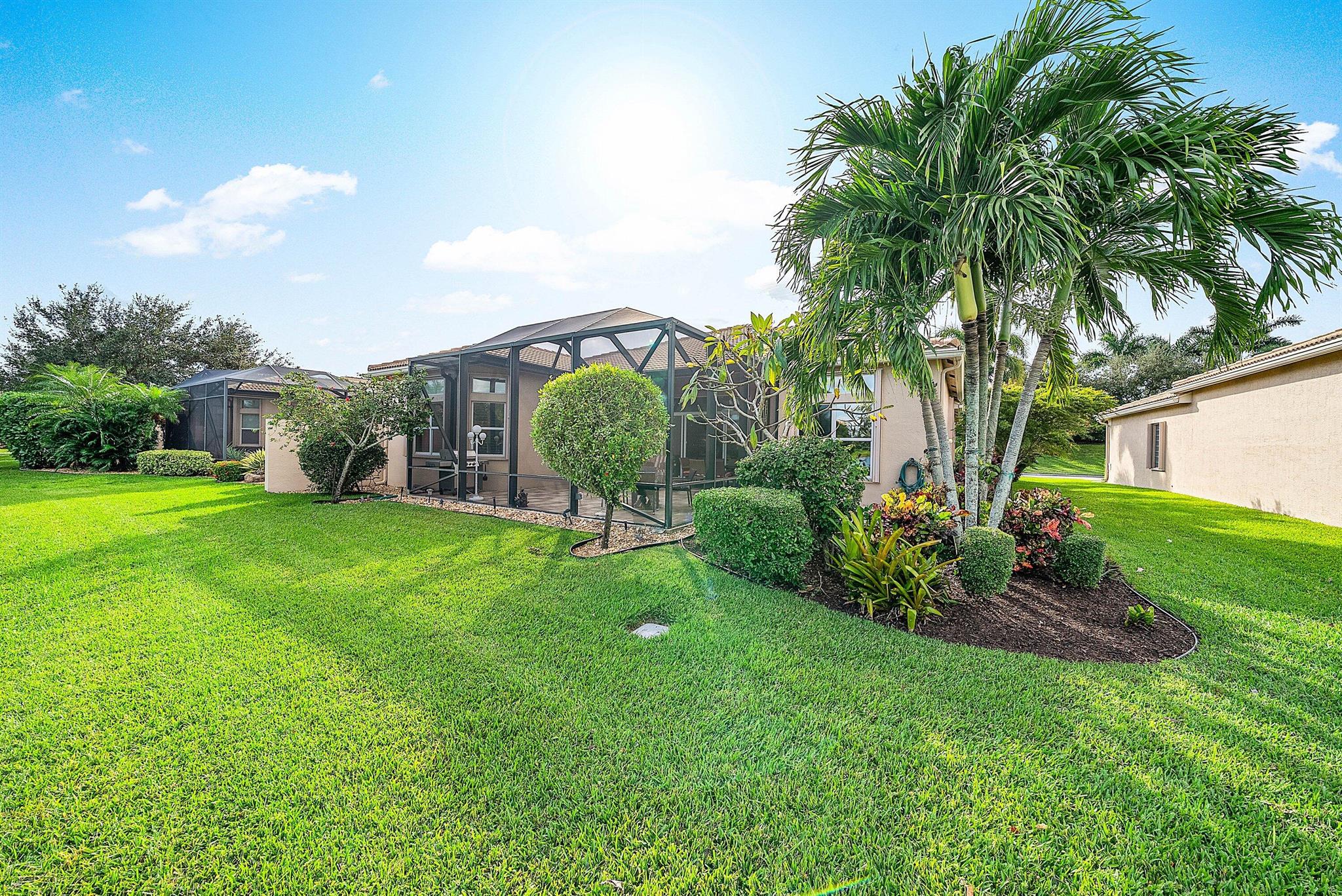 VALENCIA RESERVE - Residential