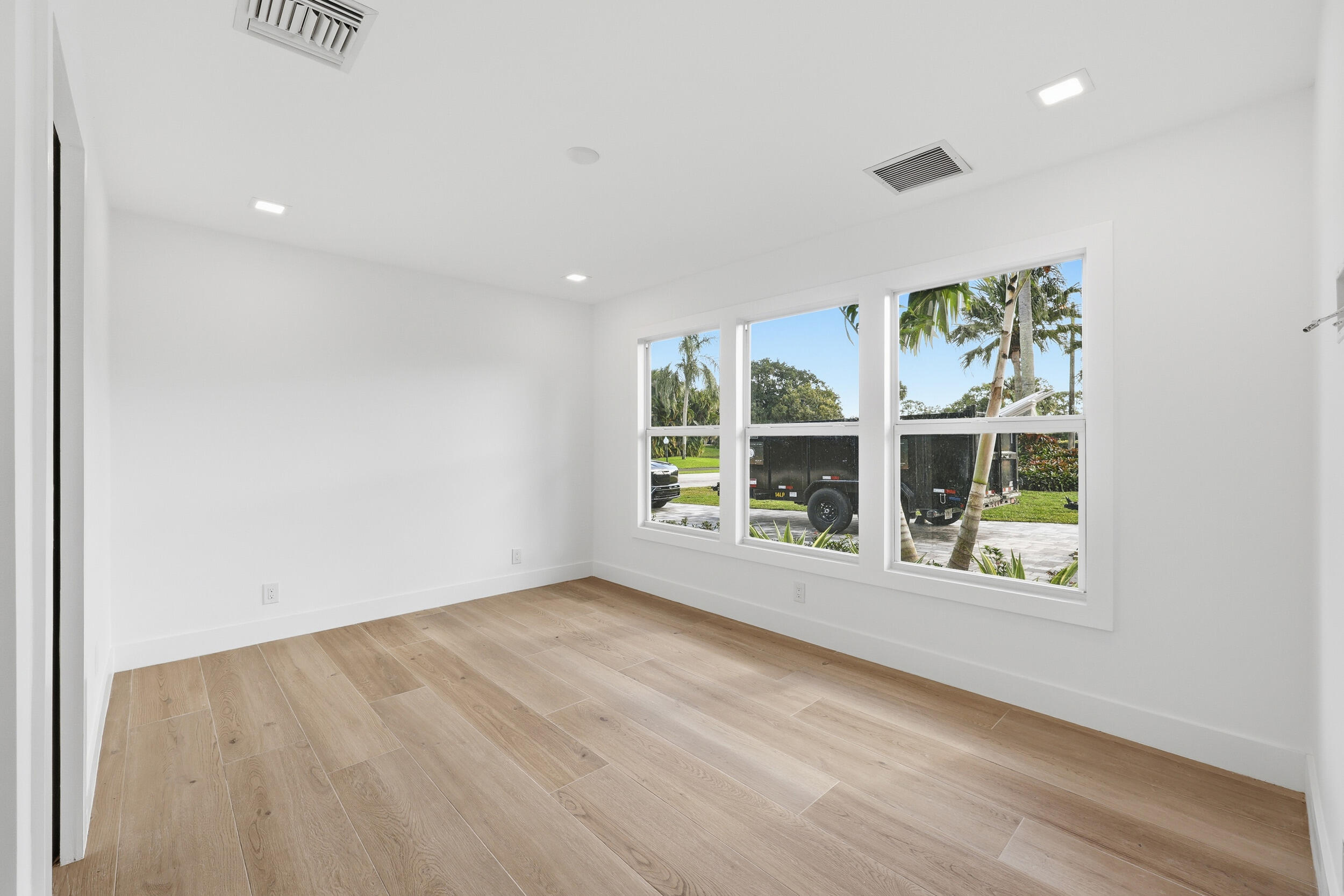 EASTPOINTE COUNTRY CLUB 7 - Residential