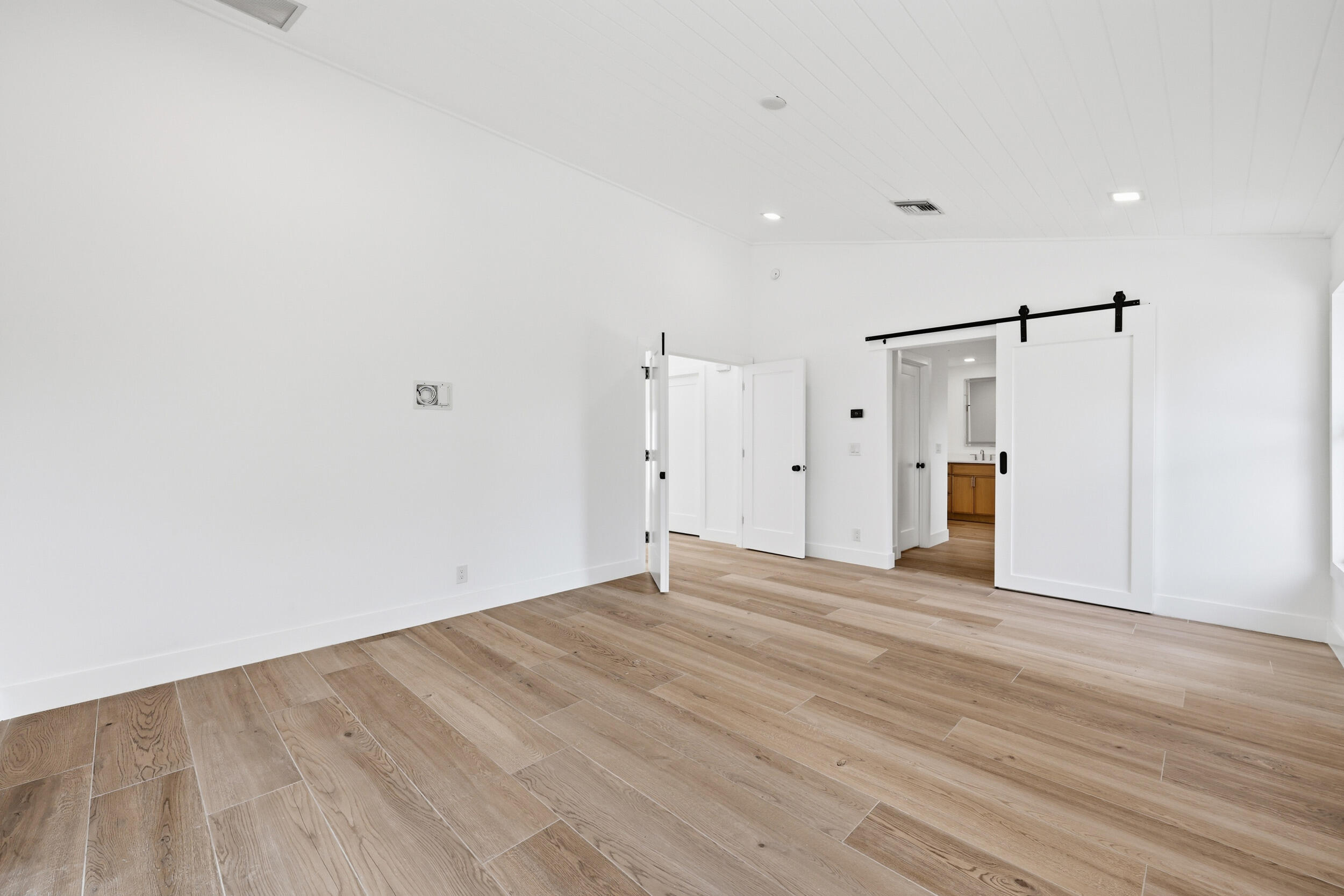 EASTPOINTE COUNTRY CLUB 7 - Residential