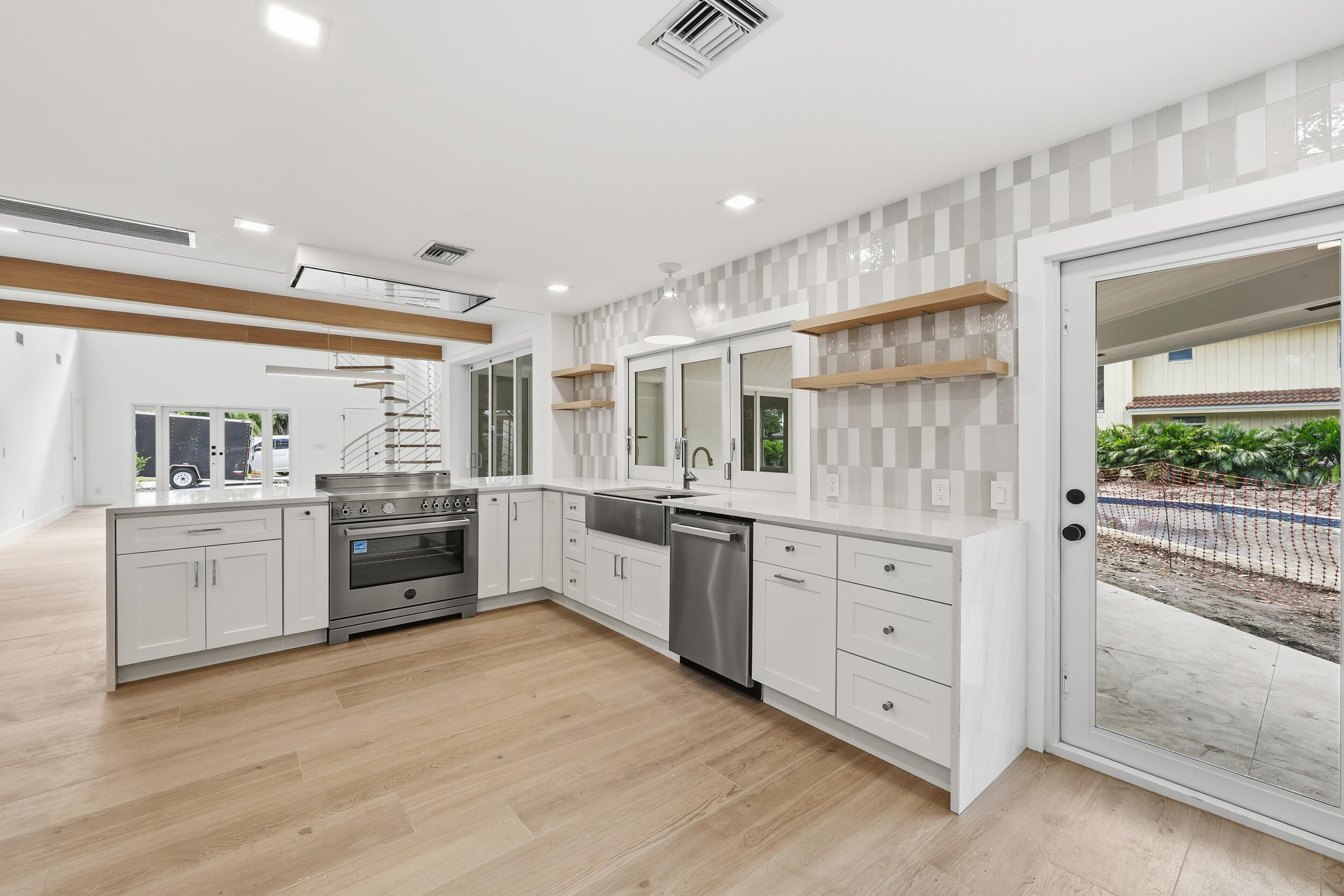 EASTPOINTE COUNTRY CLUB 7 - Residential