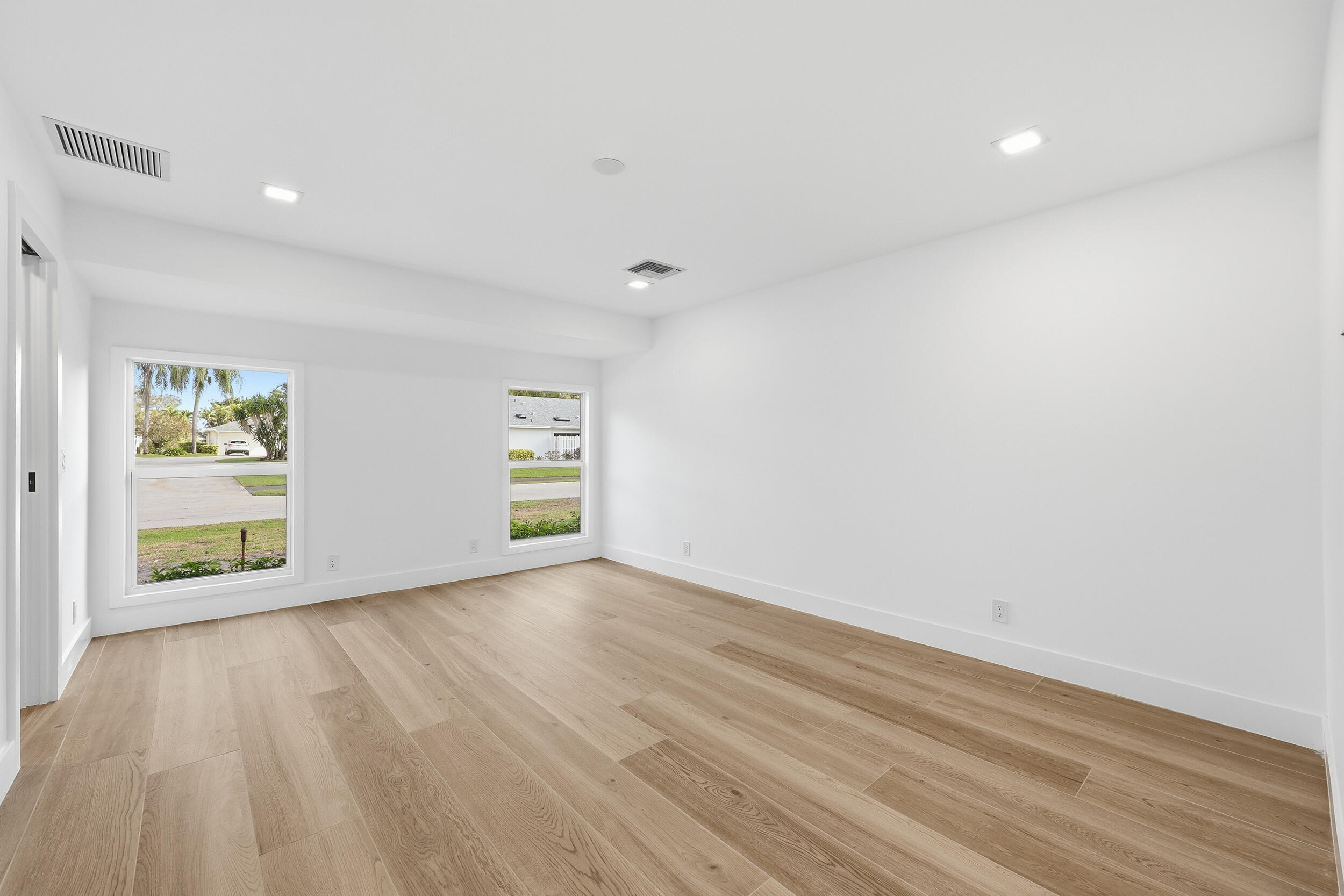 EASTPOINTE COUNTRY CLUB 7 - Residential